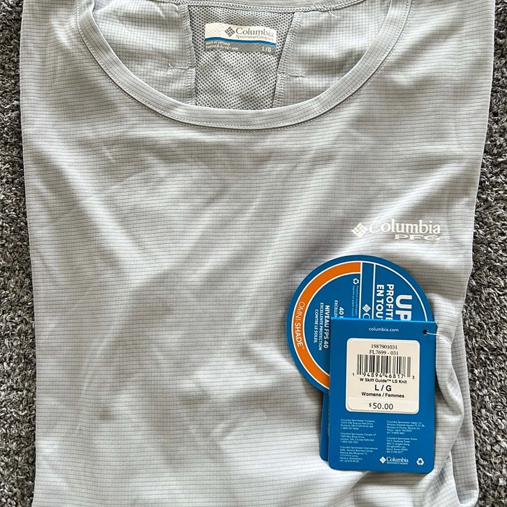 Womens Columbia outdoor long sleeve top